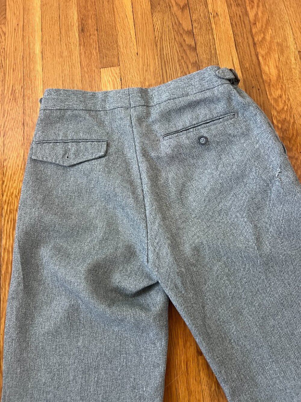 Tumbler & Tipsy by Michael Kuluva Grey Side Tab Pants - Unisex 30x24 - Picture 4 of 8